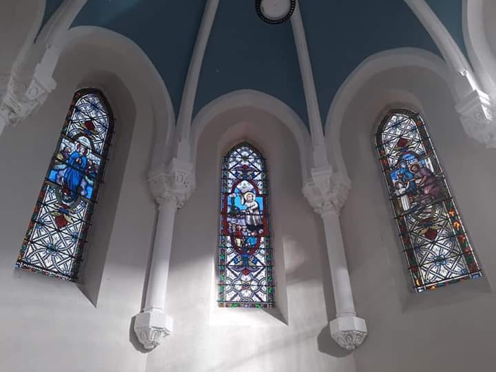 Vitraux de la chapelle