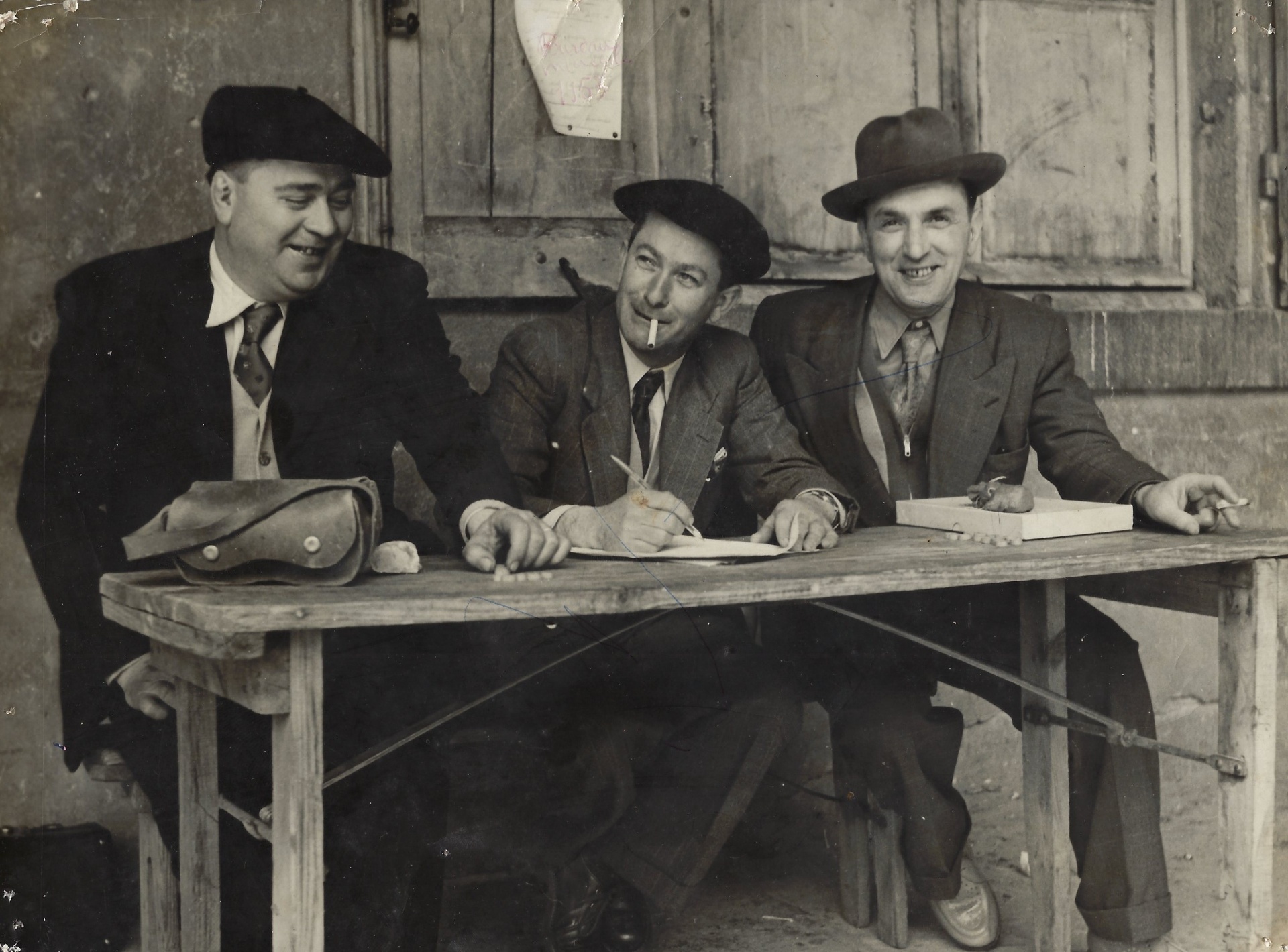 Trois membres du Cercle, archive historique
